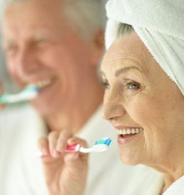 Mantener dientes sanos y encías saludables para toda la vida es posible !!